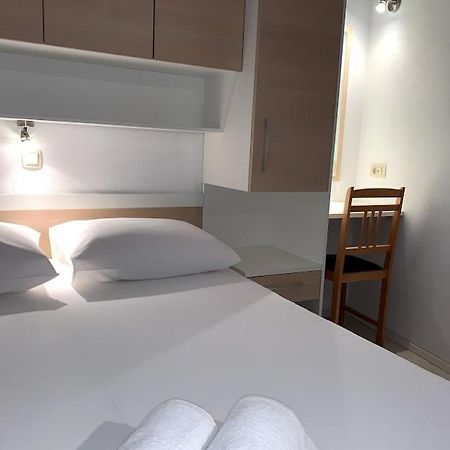 Apartments Center Baška Voda Zewnętrze zdjęcie