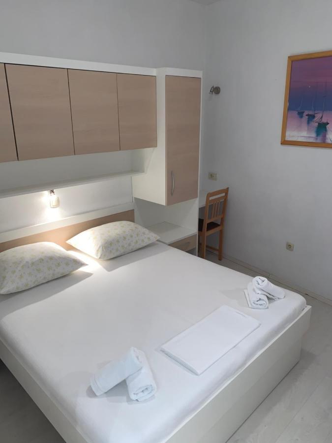 Apartments Center Baška Voda Zewnętrze zdjęcie