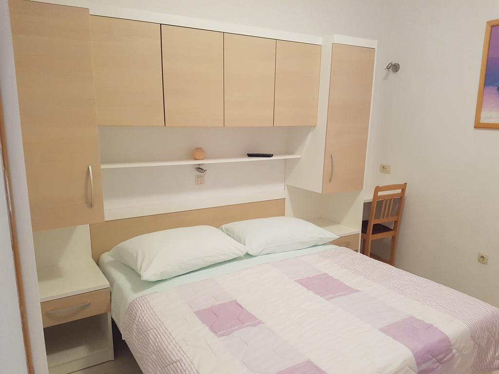 Apartments Center Baška Voda Zewnętrze zdjęcie