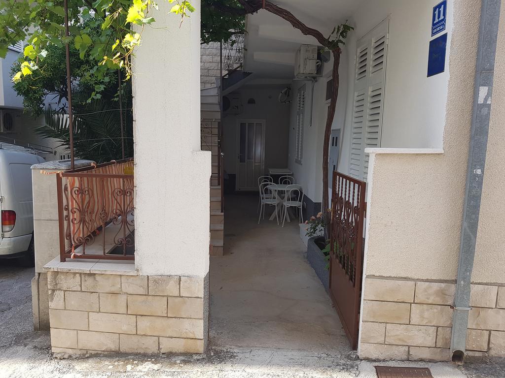 Apartments Center Baška Voda Zewnętrze zdjęcie