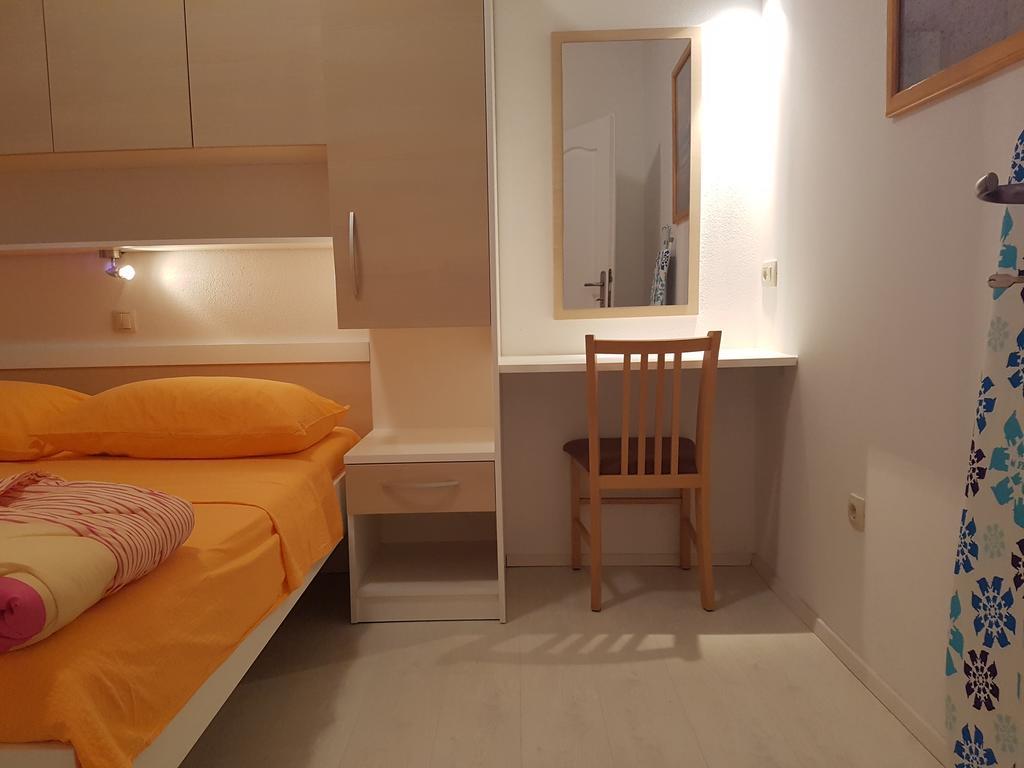 Apartments Center Baška Voda Zewnętrze zdjęcie